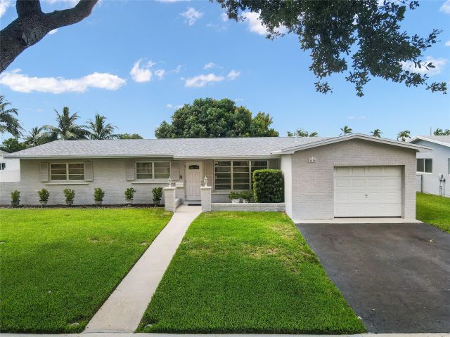 Home for sale at 8480 NW 17th Ct - photo 5487224