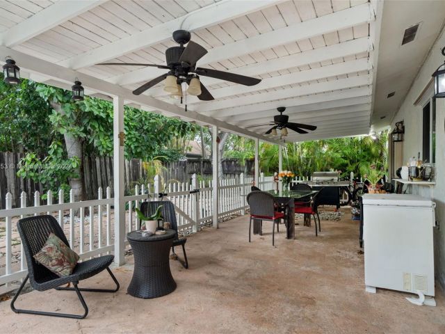 Home for sale at 9910 W Calusa Club Dr - photo 5478901