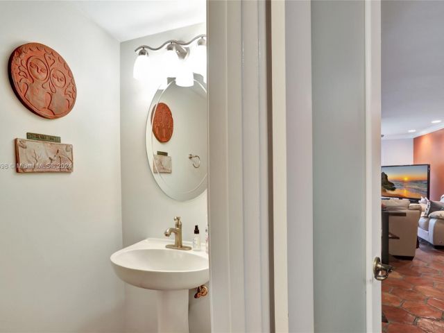 Home for sale at 543 NE 7th Ave 2A - photo 5479465