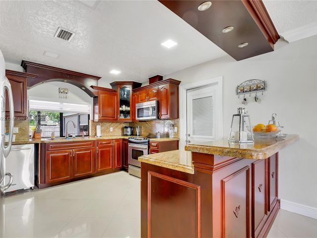 Home for sale at 18555 SW 295th Ter - photo 5479629