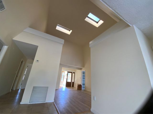 Home for rent at 4990 SW 94th Ave - photo 5494371