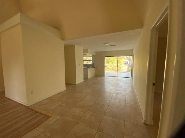 Home for rent at 4990 SW 94th Ave - photo 5494381