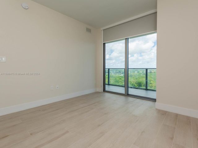 Apartment for sale  Unit #1103 - photo 5482888