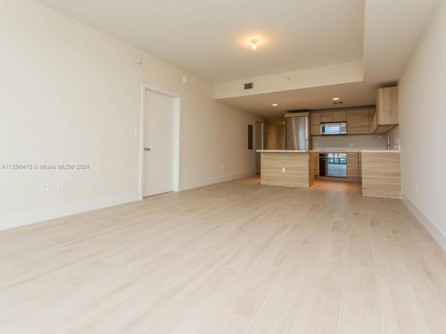 Apartment for sale  Unit #1103 - photo 5482898