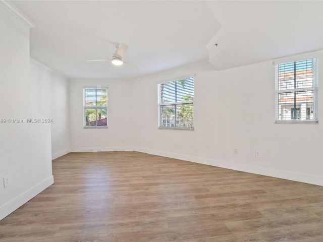 Home for rent at 10170 SW 7th St 14-106 - photo 5479803