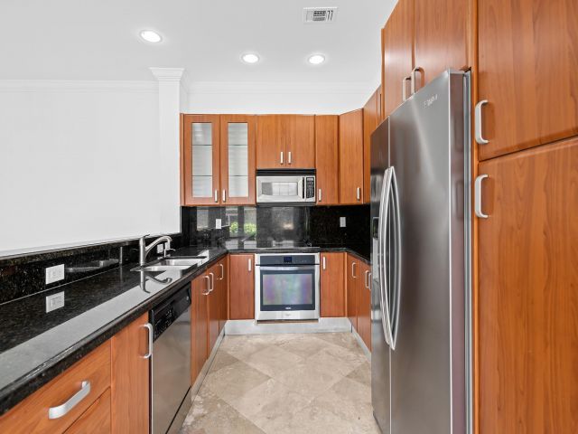 Home for sale at 802 SW 13th St 802 - photo 5481510