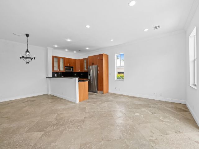 Home for sale at 802 SW 13th St 802 - photo 5481512