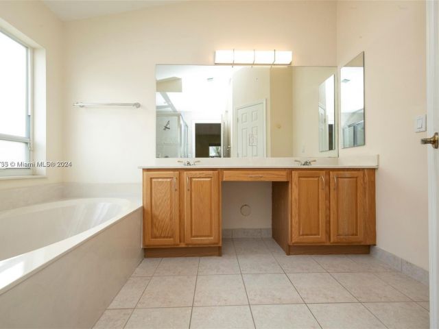 Home for rent at 1631 NW 144th Way - photo 5487916