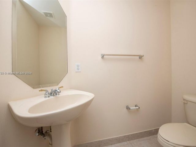 Home for rent at 1631 NW 144th Way - photo 5487918