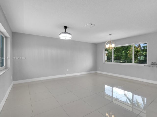 Home for sale at 1706 NW 11th Ave - photo 5482156