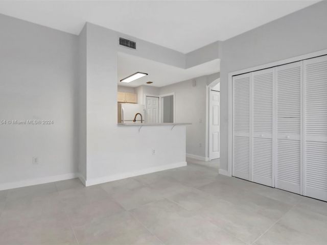 Home for rent at 11438 NW 62nd Ter 220 - photo 5482487