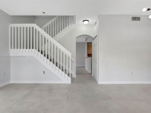 Home for rent at 11438 NW 62nd Ter 220 - photo 5482489