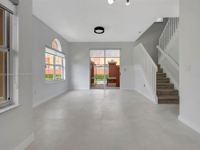 Home for rent at 11438 NW 62nd Ter 220 - photo 5482490