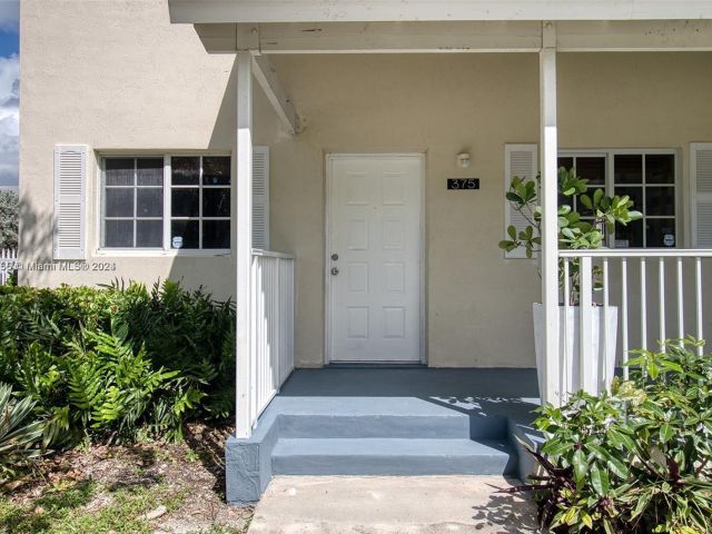 Home for rent at 375 NW 19th St 73 - photo 5482953