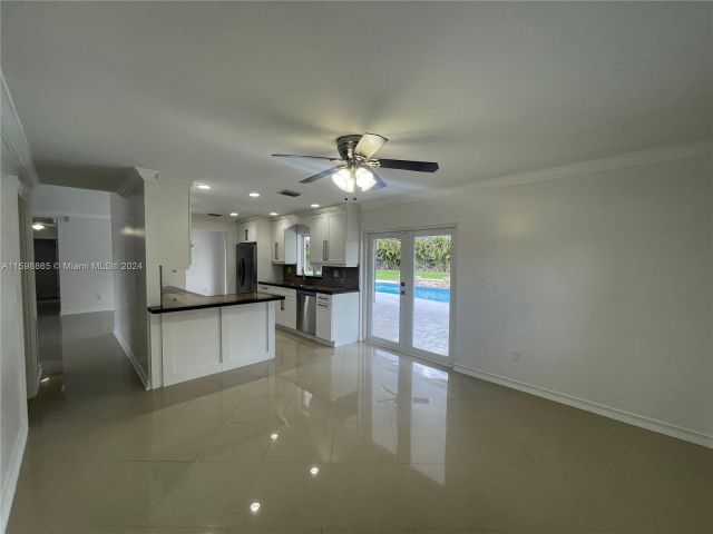 Home for rent at 4960 SW 119th Ave 0 - photo 5482865