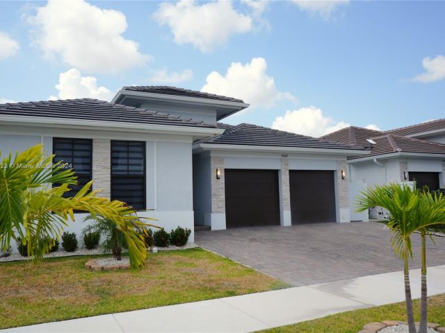 Home for sale at 14624 SW 22nd Ter - photo 5483173