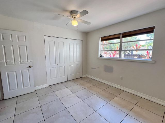 Home for rent at 13908 Kendale Lakes Dr 13908 - photo 5491418