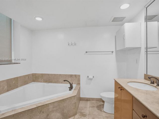 Apartment for sale  Unit #102W - photo 5484901