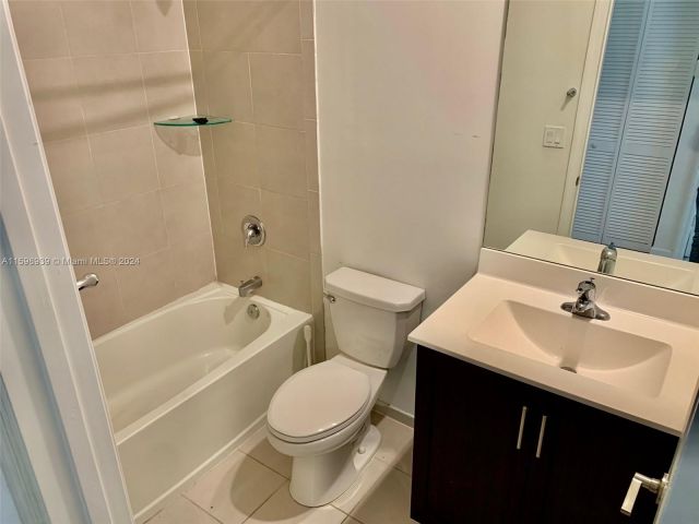 Home for rent at 18074 SW 147th Ct 18074 - photo 5485191