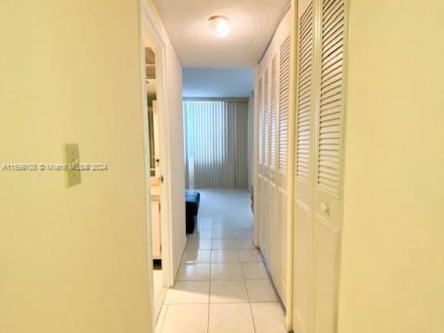 Apartment for rent  Unit #711 - photo 5485332