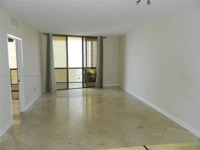 Apartment for rent  Unit #1003 - photo 5485328