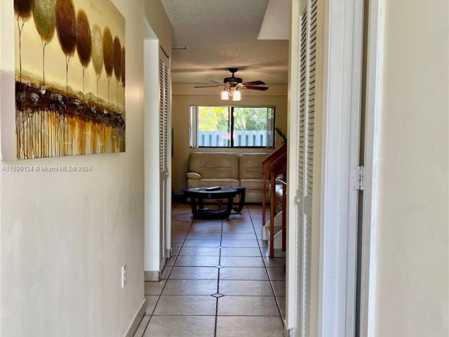 Home for rent at 1422 Amanda St 1422 - photo 5485367