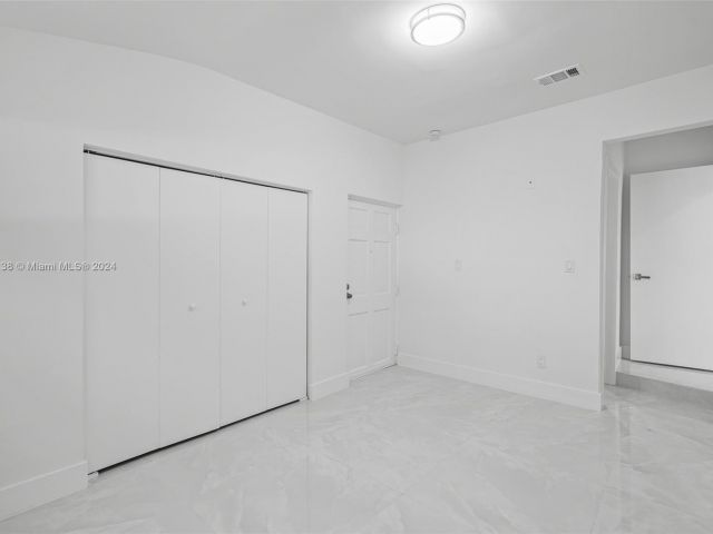 Home for rent at 1341 SW 43rd Ave - photo 5485419