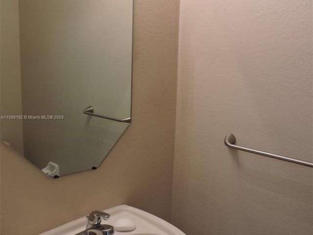 Home for rent at 15289 SW 89th Ter 15289 - photo 5486176