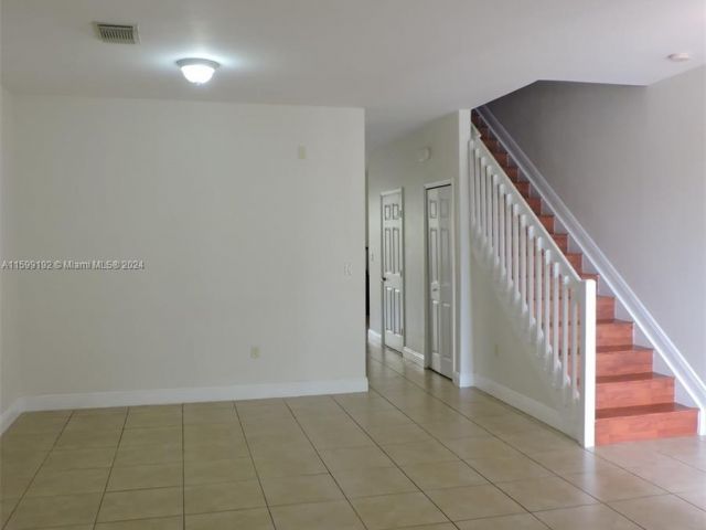 Home for rent at 15289 SW 89th Ter 15289 - photo 5486181