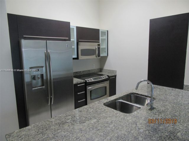 Apartment for rent  Unit #1003 - photo 5487507