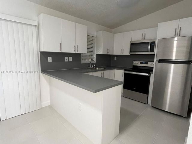 Home for rent at 13973 SW 280th Ter 13973 - photo 5486530