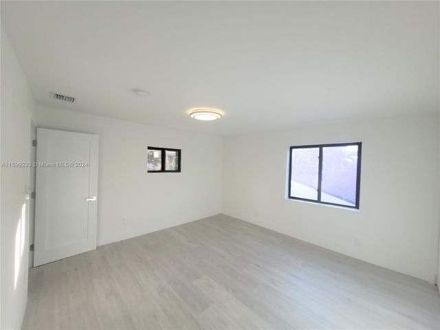 Home for rent at 535 NW 43rd St - photo 5486869