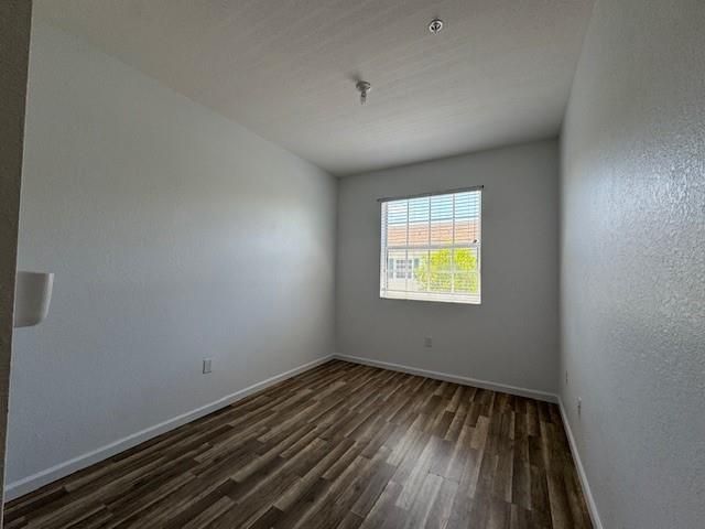 Home for rent at 712 SW 2nd Ln - photo 5486731