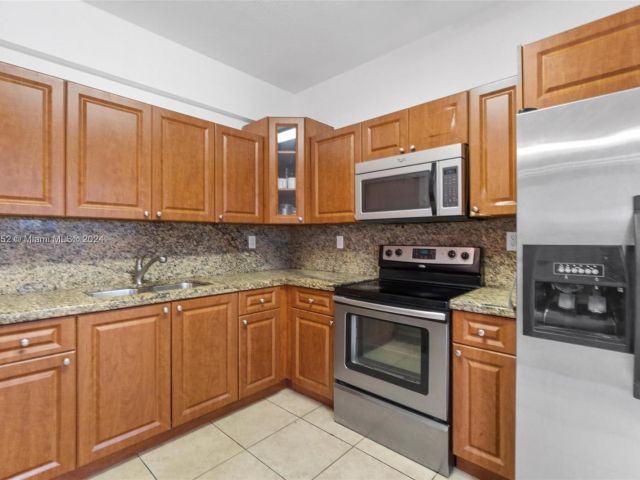 Home for sale at 14739 SW 23rd St - photo 5487623