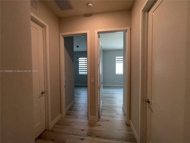 Home for sale at 10351 NW 66th St - photo 5503669