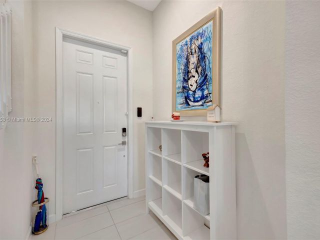 Home for rent at 232 NE 23rd Ter 232 - photo 5489911