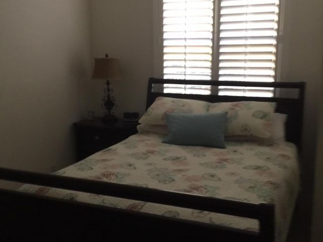 Home for rent at 72 SE 6th Avenue D - photo 5497031