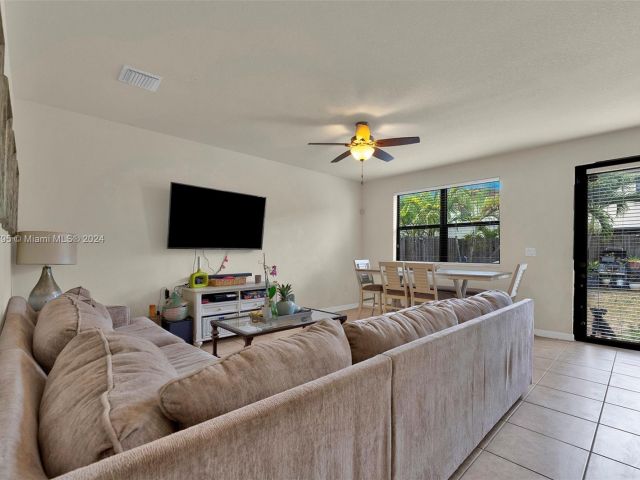 Home for sale at 15266 SW 173rd Ln - photo 5490439