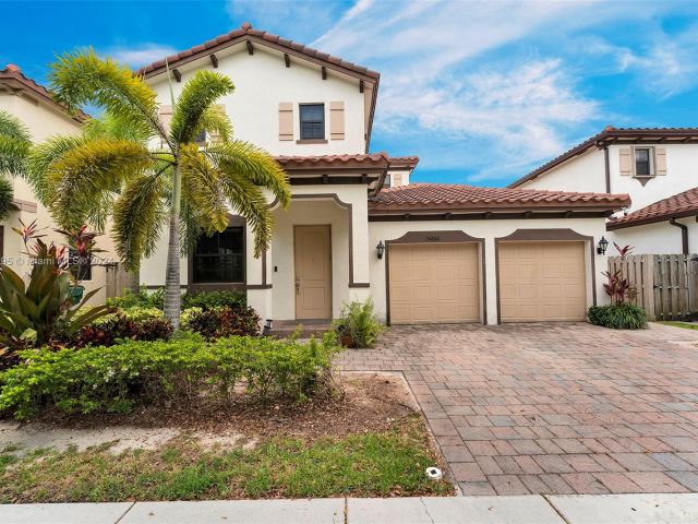 Home for sale at 15266 SW 173rd Ln - photo 5490448