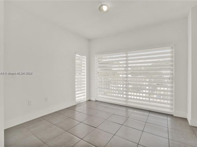 Home for rent at 6331 NW 1st Pl 6331 - photo 5490612