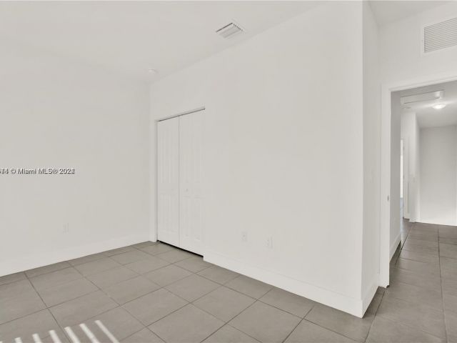 Home for rent at 6331 NW 1st Pl 6331 - photo 5490616