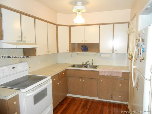 Home for rent at 1260 NE 129th St - photo 5490175