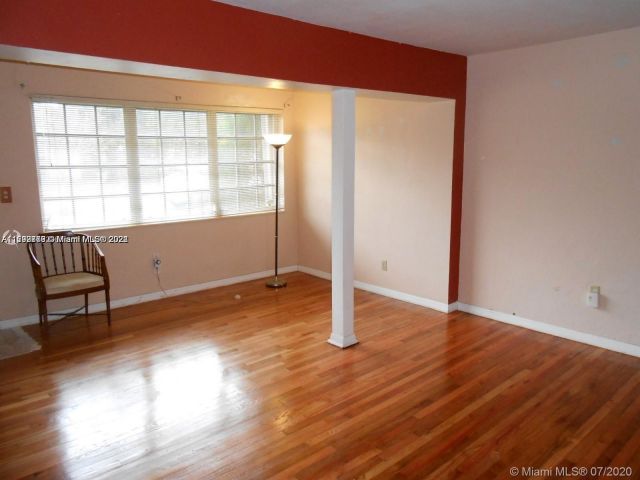 Home for rent at 1260 NE 129th St - photo 5490178