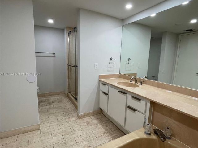 Apartment for rent  Unit #A-3045 - photo 5492073