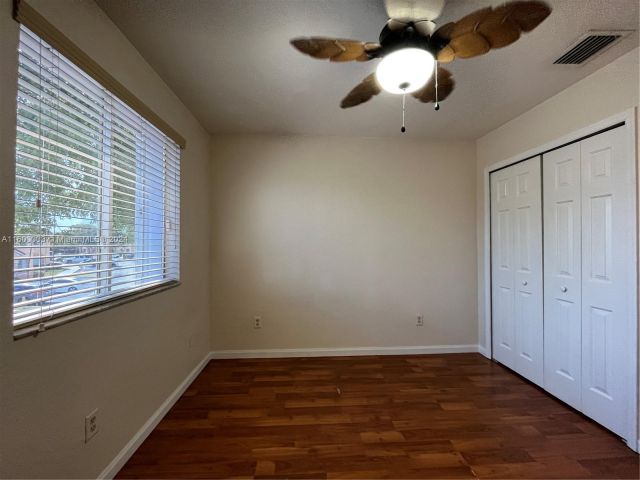 Home for rent at 2708 SE 15th Pl 150 - photo 5491263