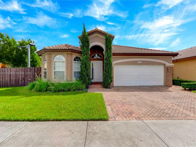 Home for rent at 8555 NW 111th Ct 8555 - photo 5491051