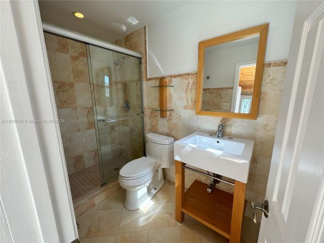 Home for rent at 1228 NE 110th Ter 1228 - photo 5491538