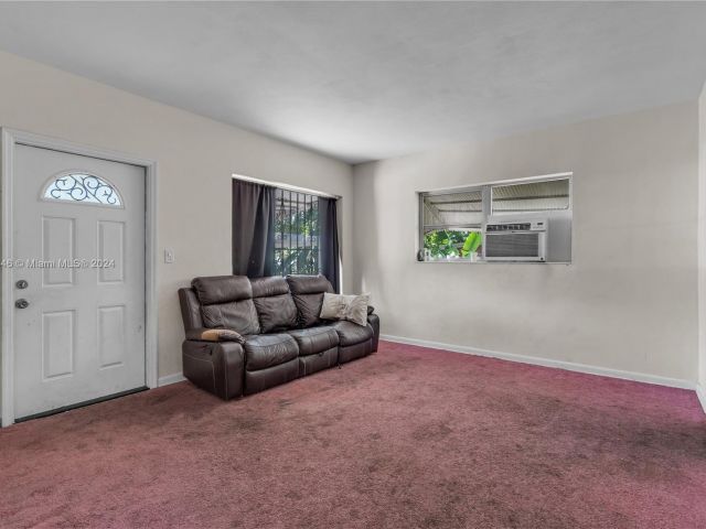 Home for sale at 565 NW 98th St - photo 5491524