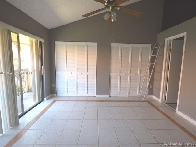 Home for rent at 10229 SW 77th Ct - photo 5491572