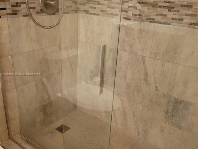 Apartment for sale  Unit #1433 - photo 5503870